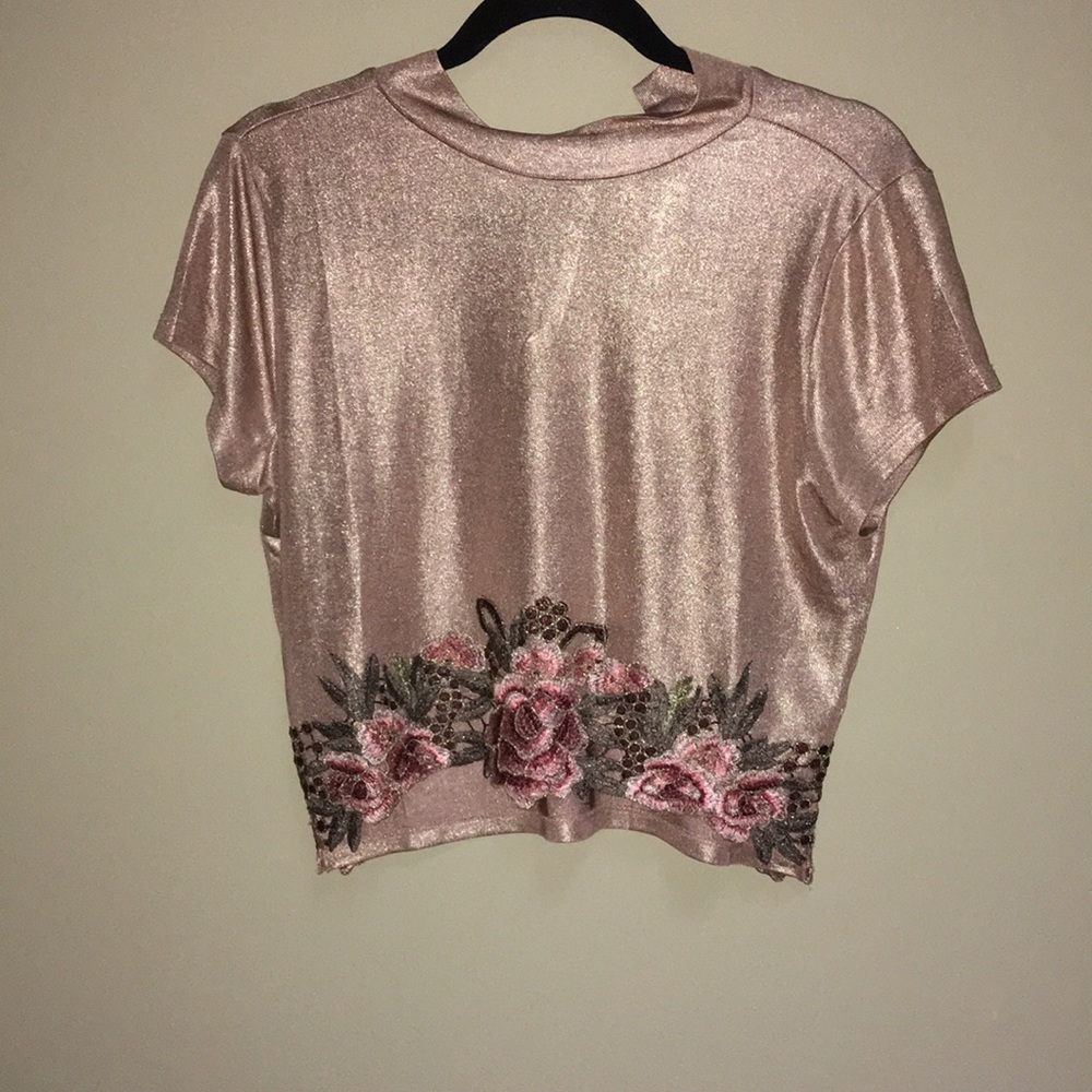 Charlotte Russe Metallic Floral Crop Top Size L - Picture 3 of 7